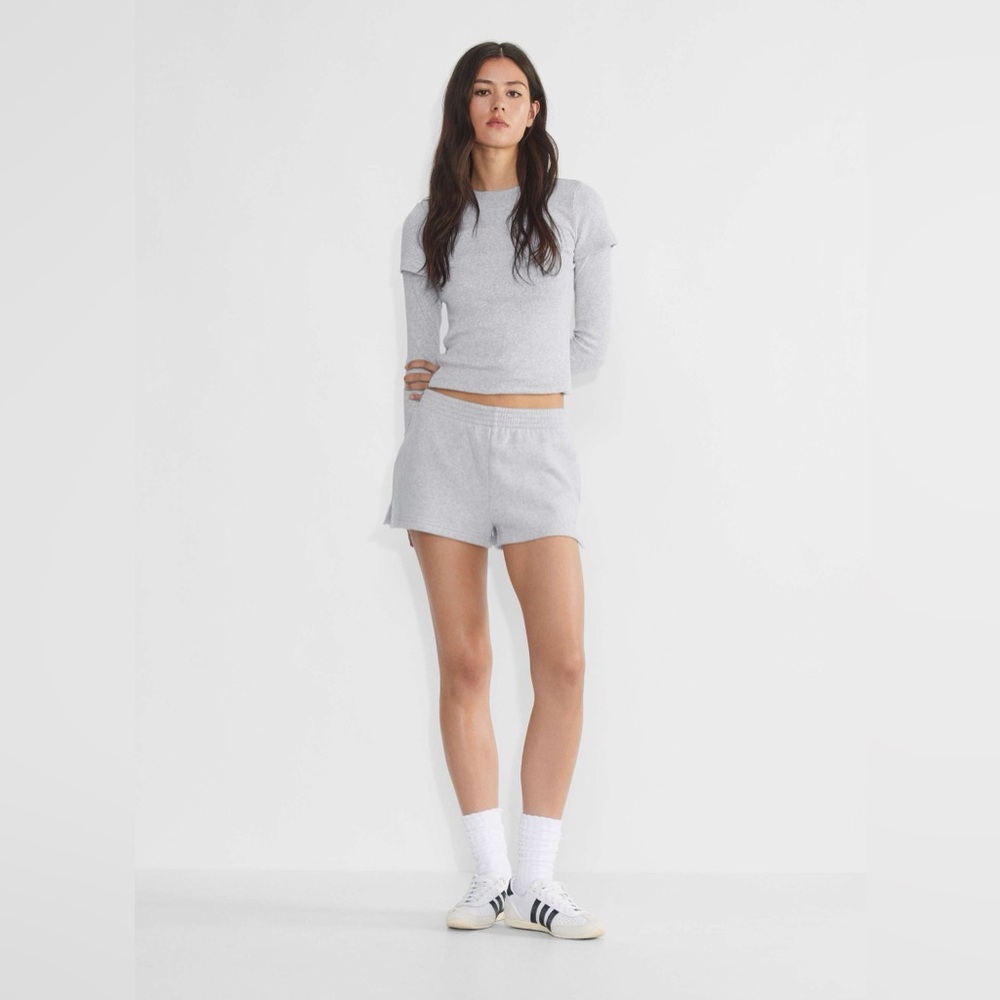 TNA Cozy Gray fleece Shorts size XXS
